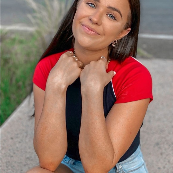 Crop top - Picture 1 of 4